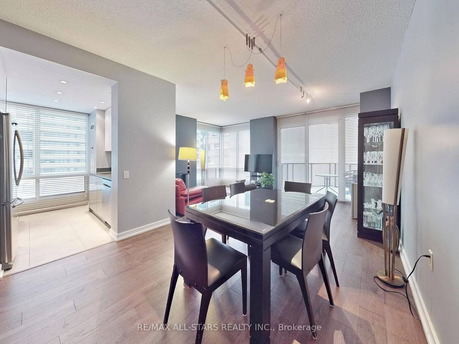 85 Bloor St S, unit 611 for rent