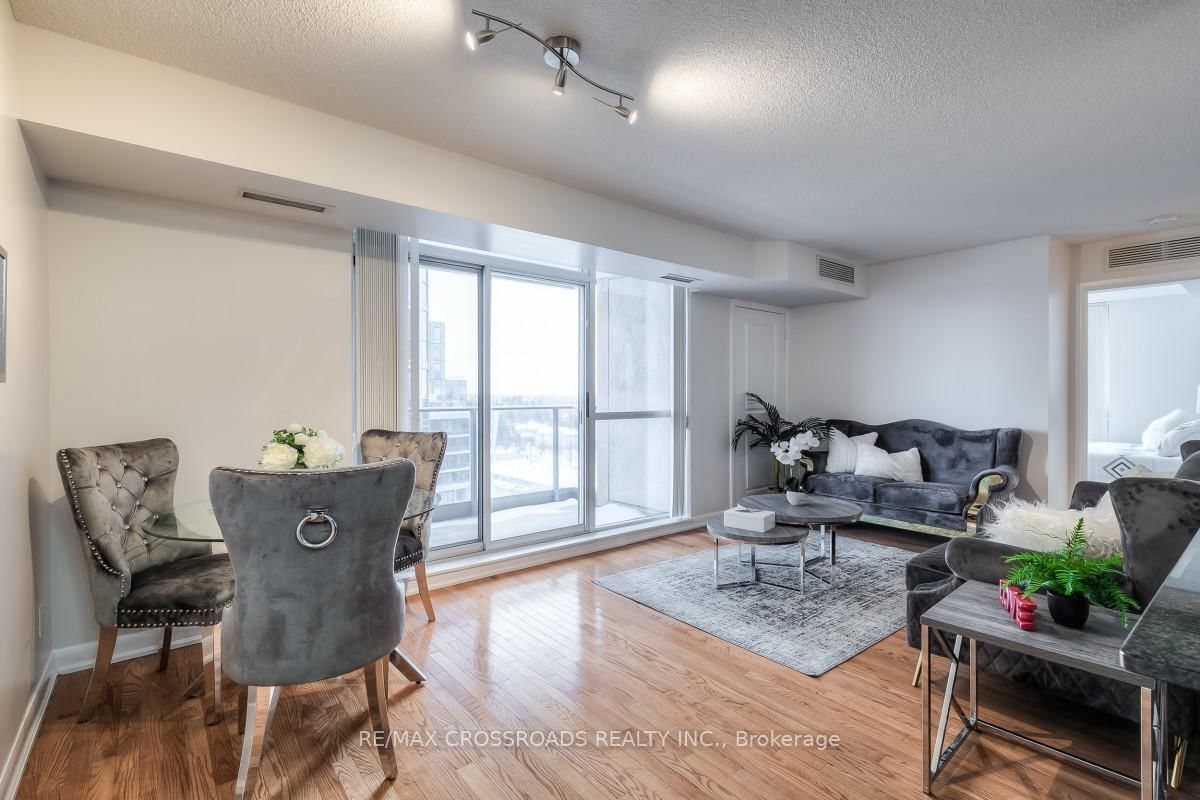 5791 Yonge St, unit 907 for sale