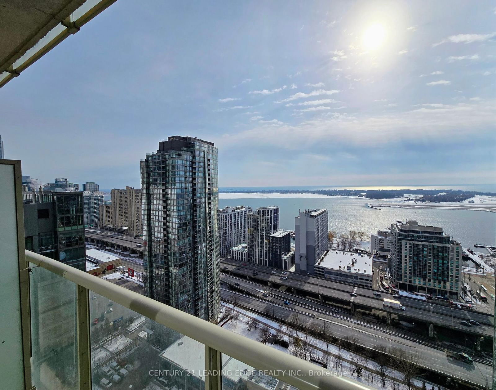 10 Navy Wharf Crt, unit 3511 for sale