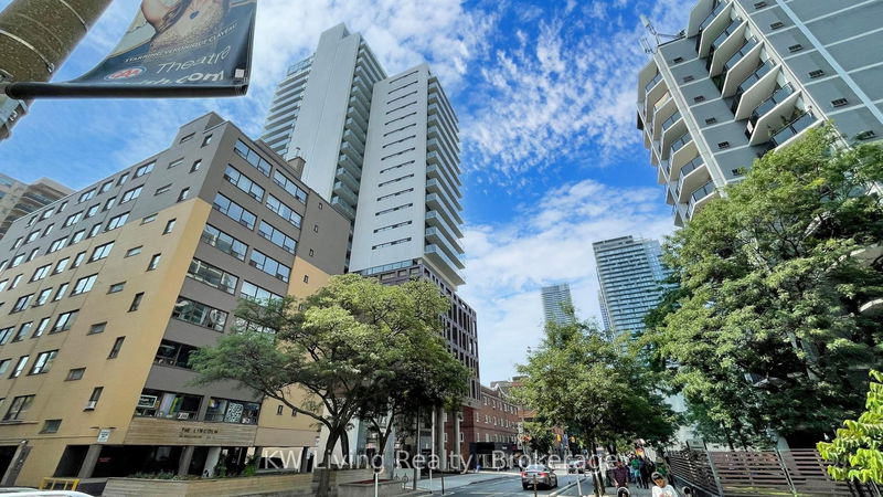 81 Wellesley St E, unit 2108 for sale