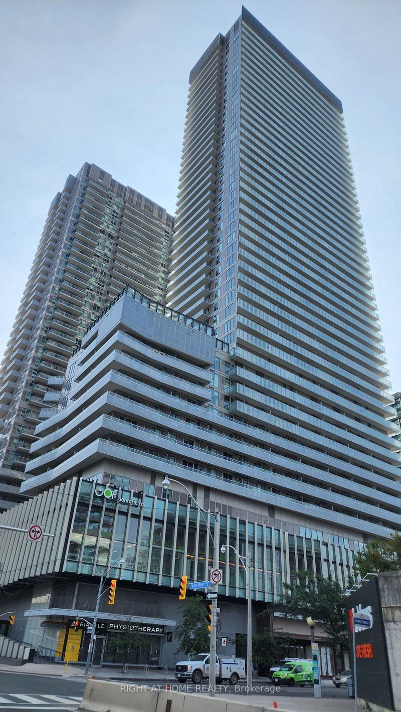 20 Richardson St, unit 3308 for rent