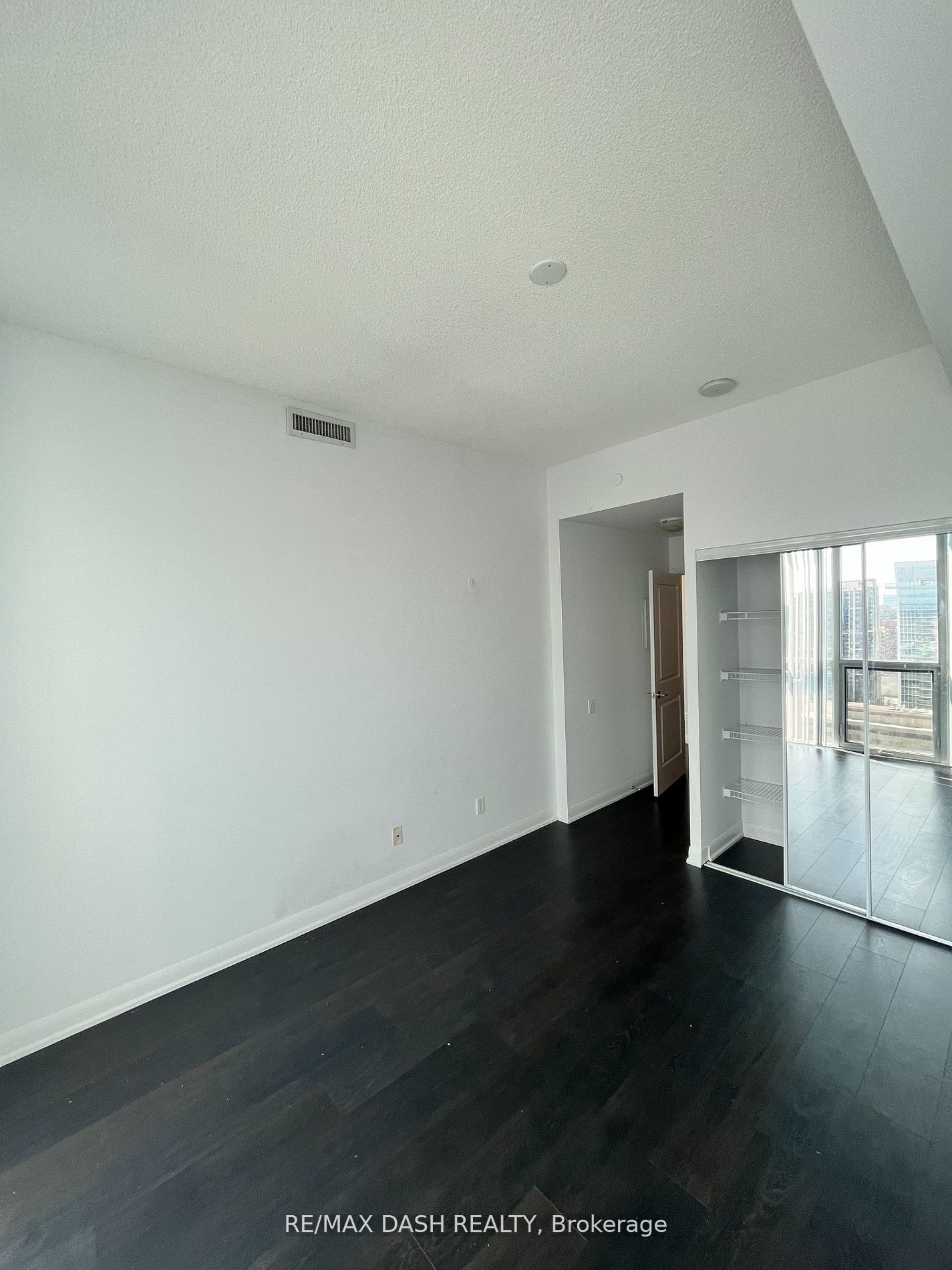 5162 Yonge St, unit 2512 for rent