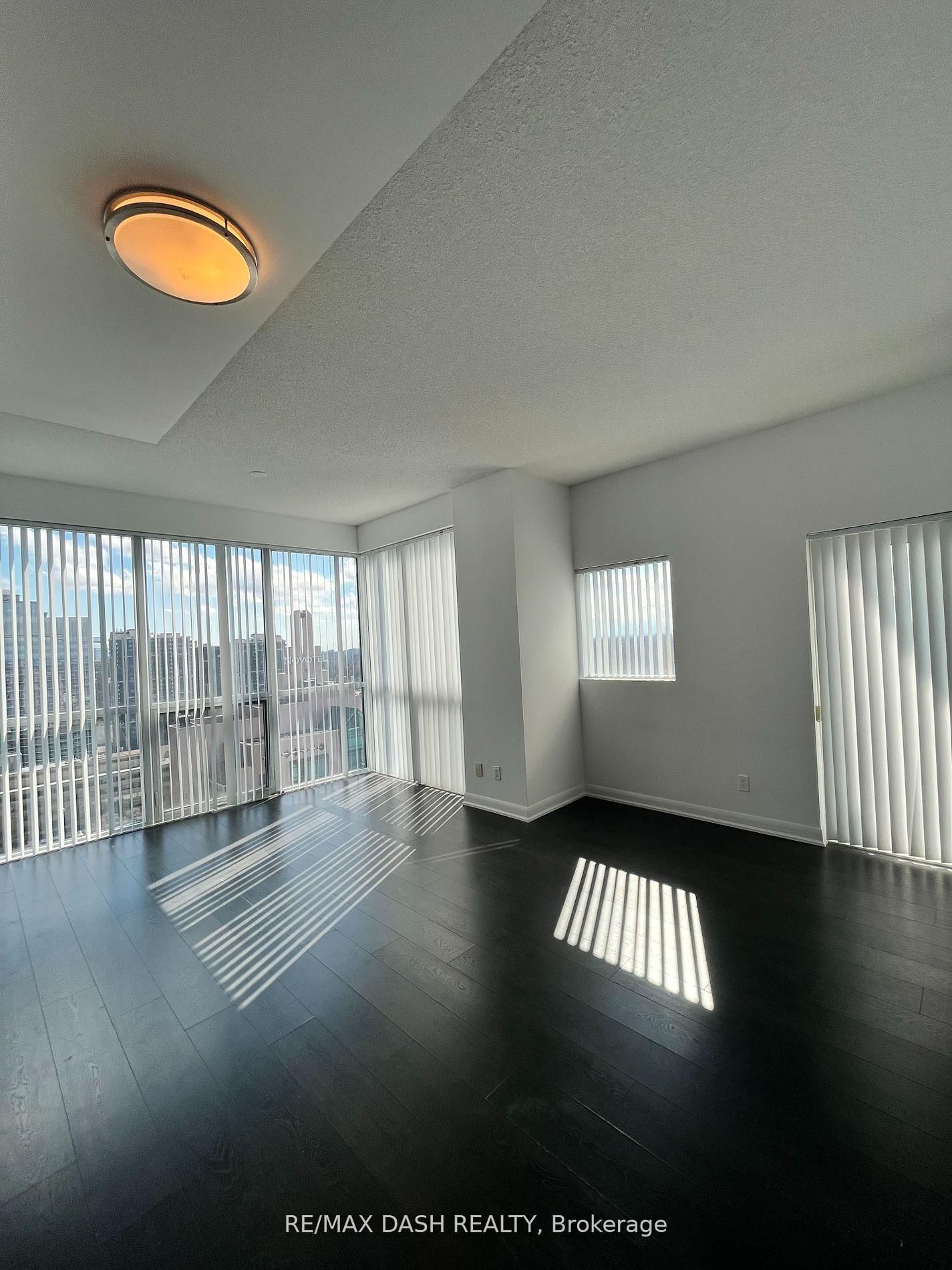 5162 Yonge St, unit 2512 for rent