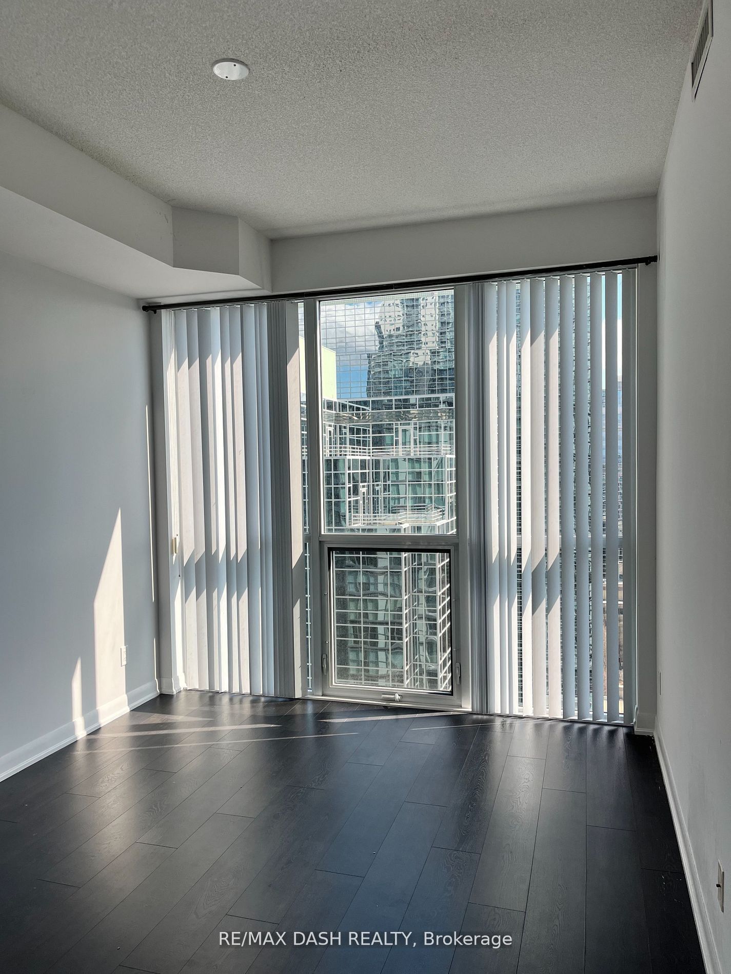 5162 Yonge St, unit 2512 for rent