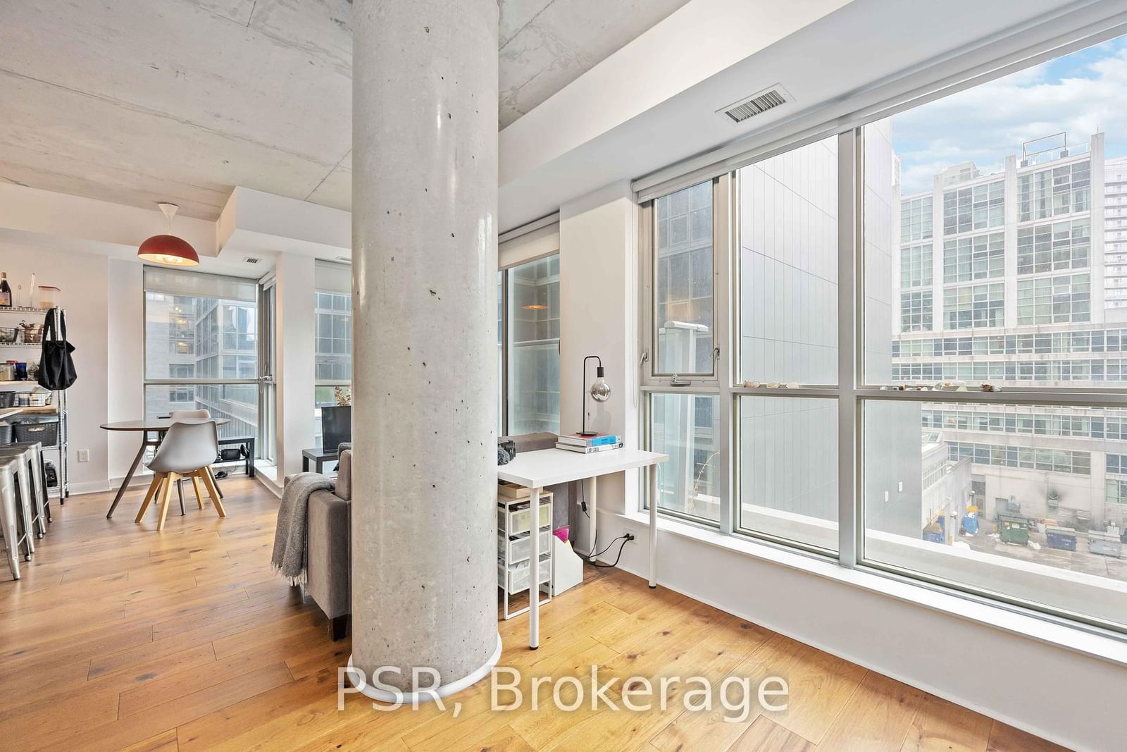 375 King St W, unit 404 for rent