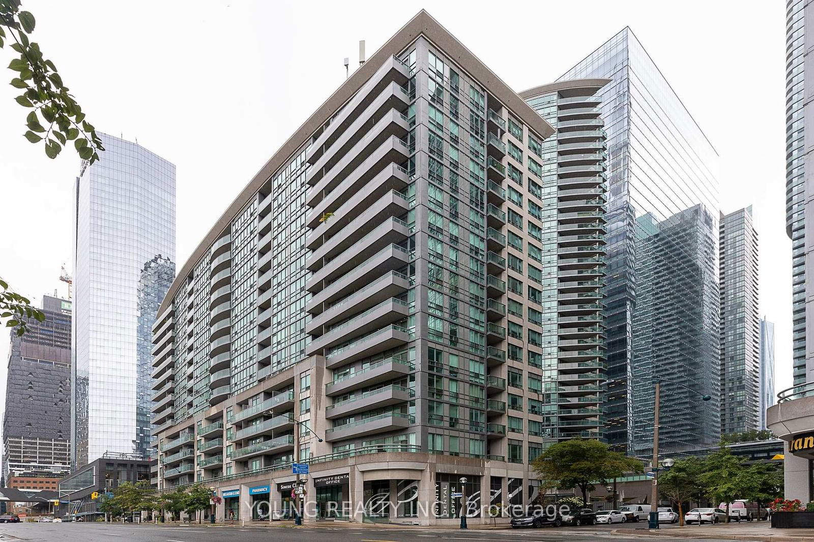 51 Lower Simcoe St, unit 603 for rent