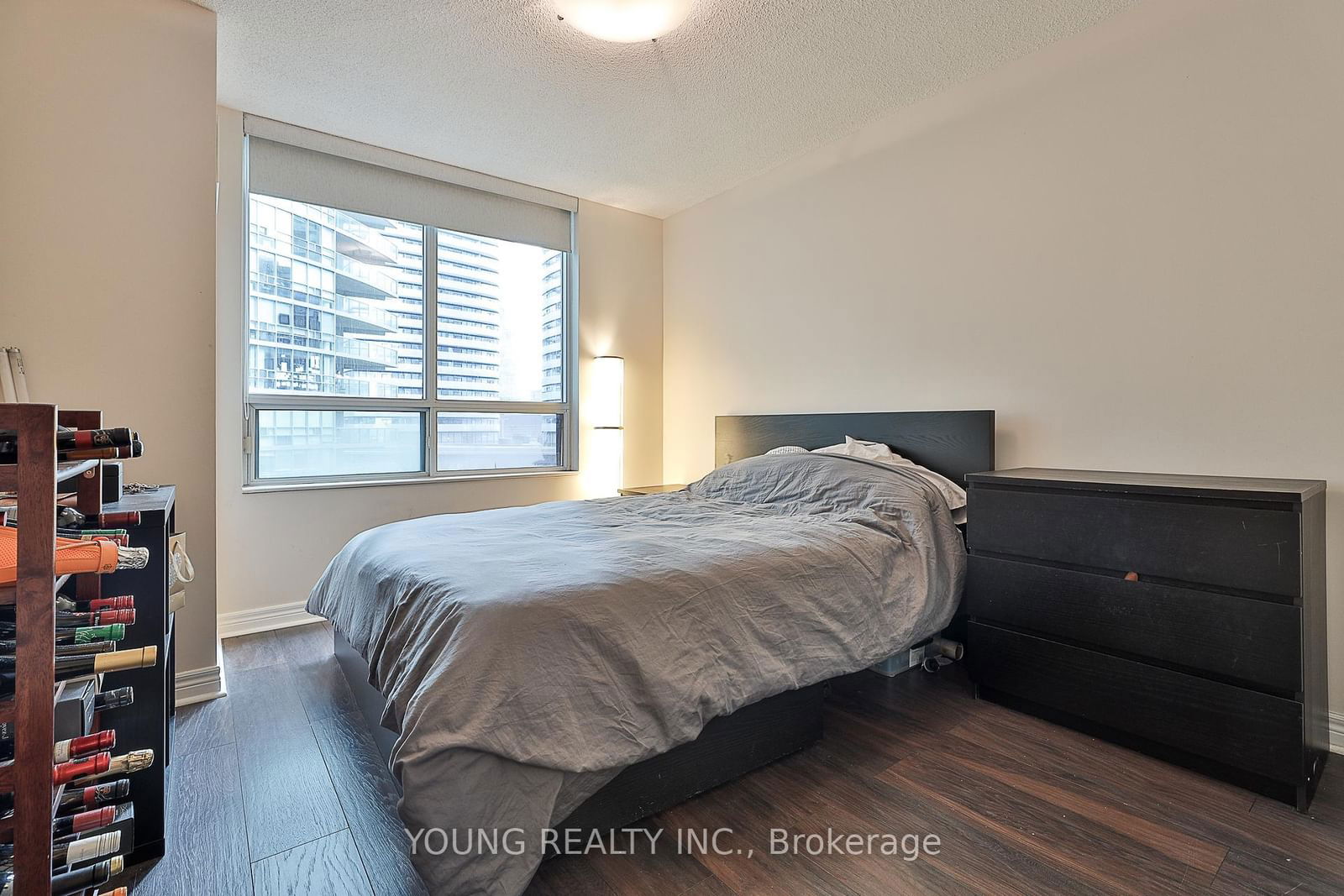 51 Lower Simcoe St, unit 603 for rent