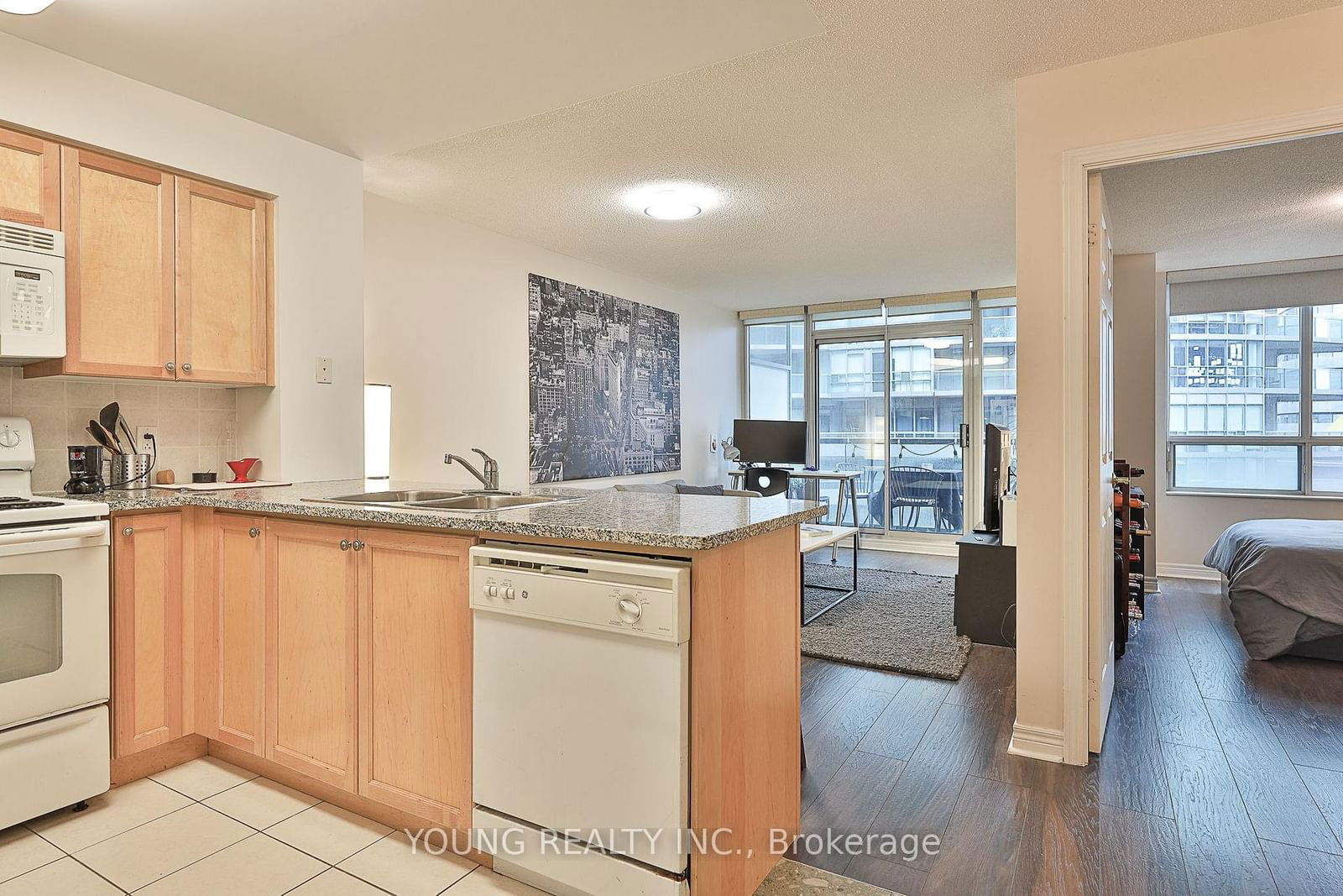 51 Lower Simcoe St, unit 603 for rent