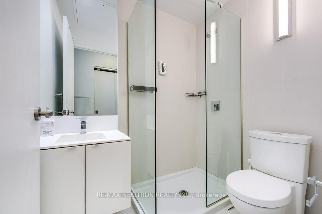 125 Peter St, unit 3610 for sale