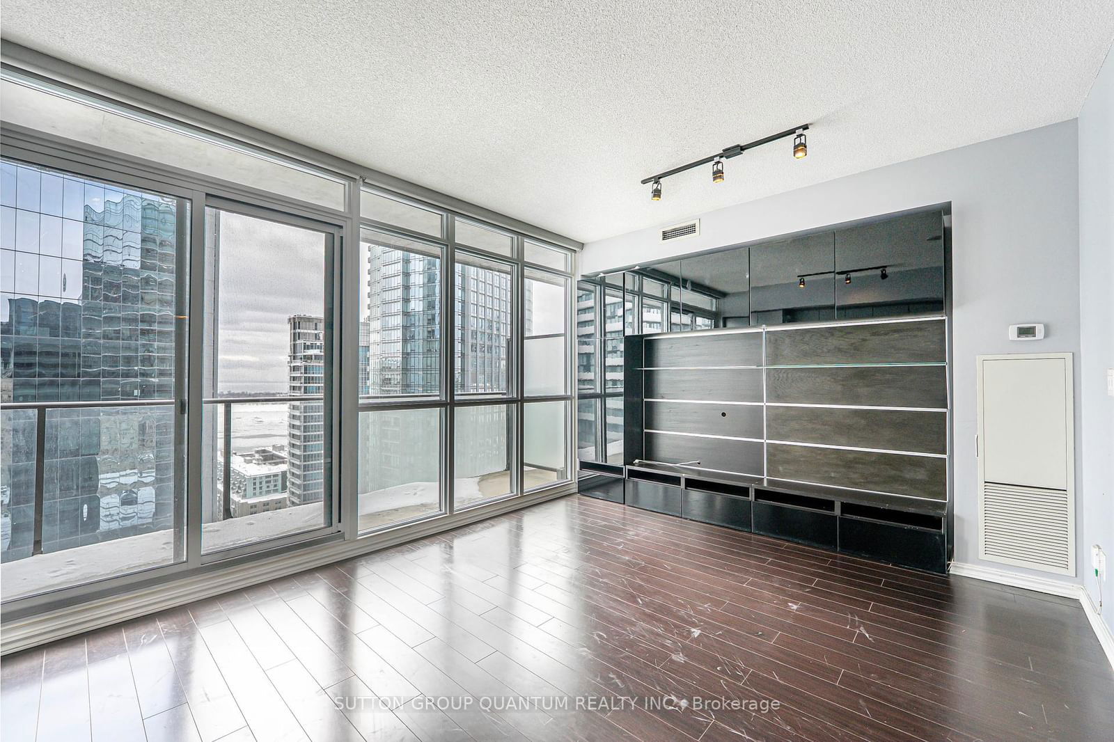 55 Bremner Blvd, unit 3009 for rent