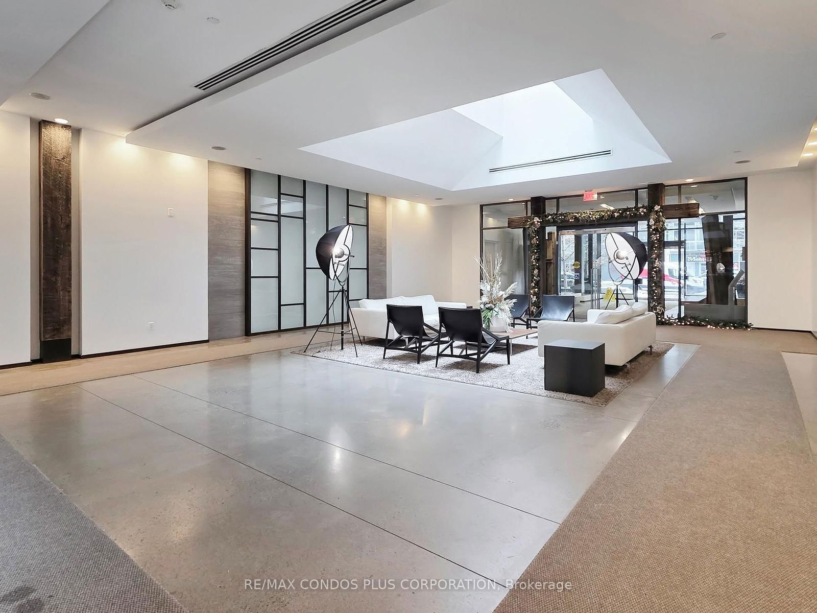 1030 King St W, unit 706 for rent