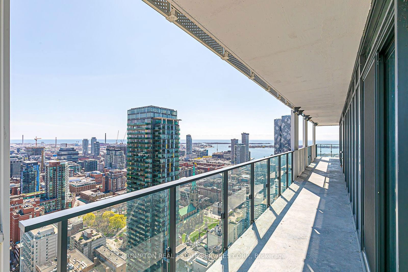 20 Lombard St, unit 3902 for sale