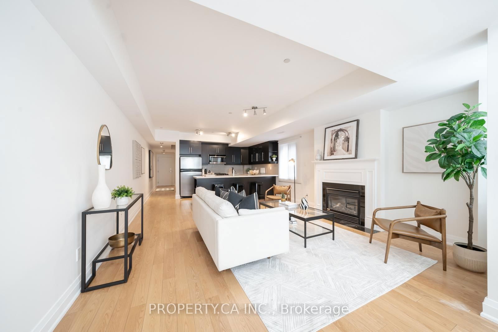 473 Dupont St, unit 1 for sale