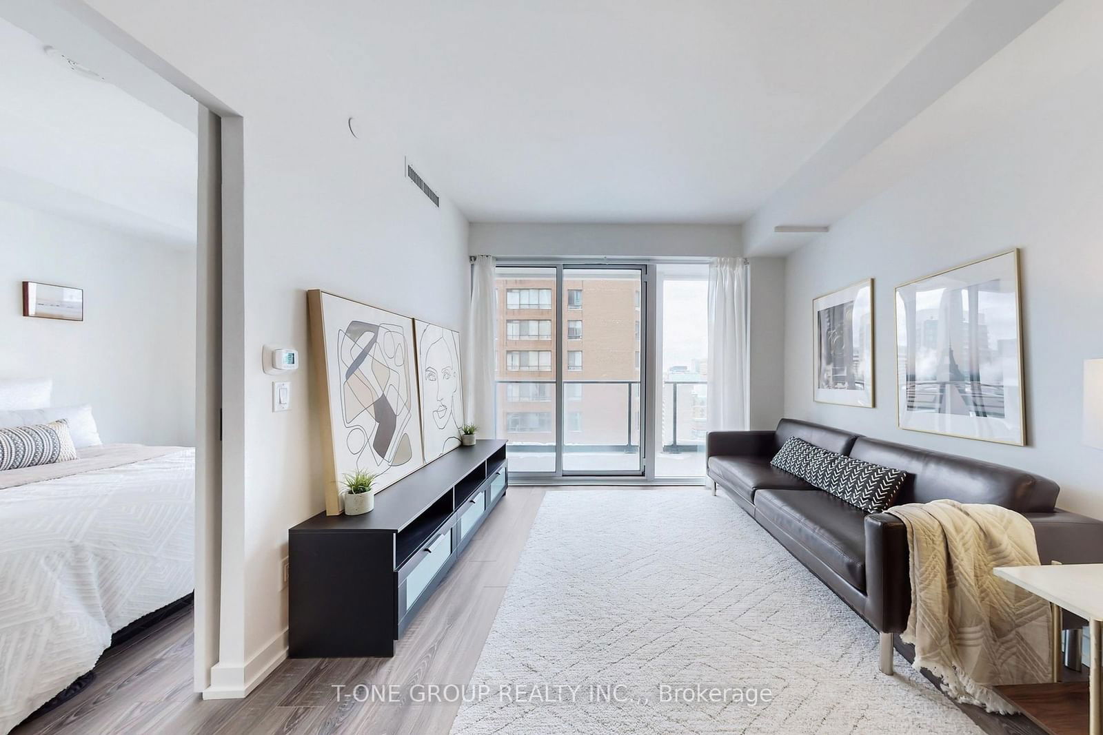 20 Edward St, unit 1712 for sale