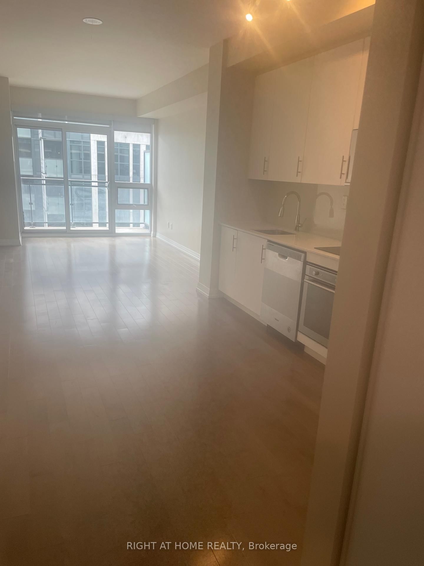 460 Adelaide St E, unit 2101 for rent