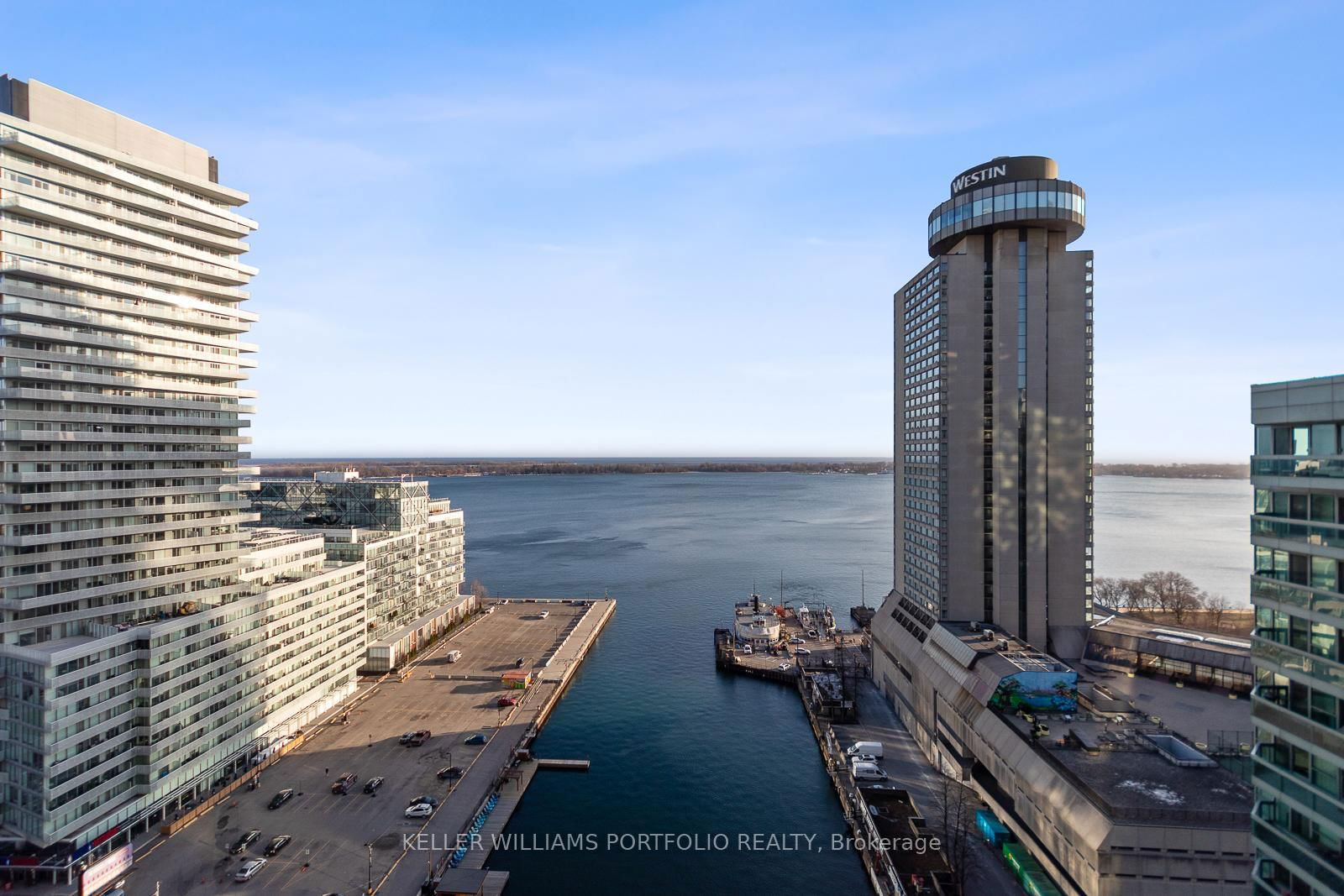 10 Yonge St, unit 2212 for rent