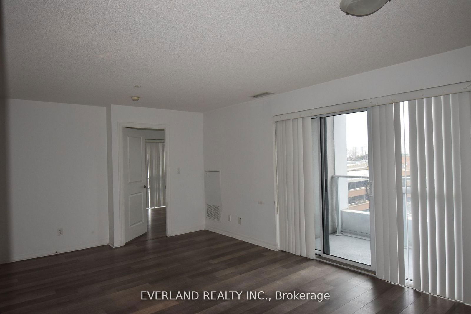 275 Yorkland Rd, unit 315 for rent