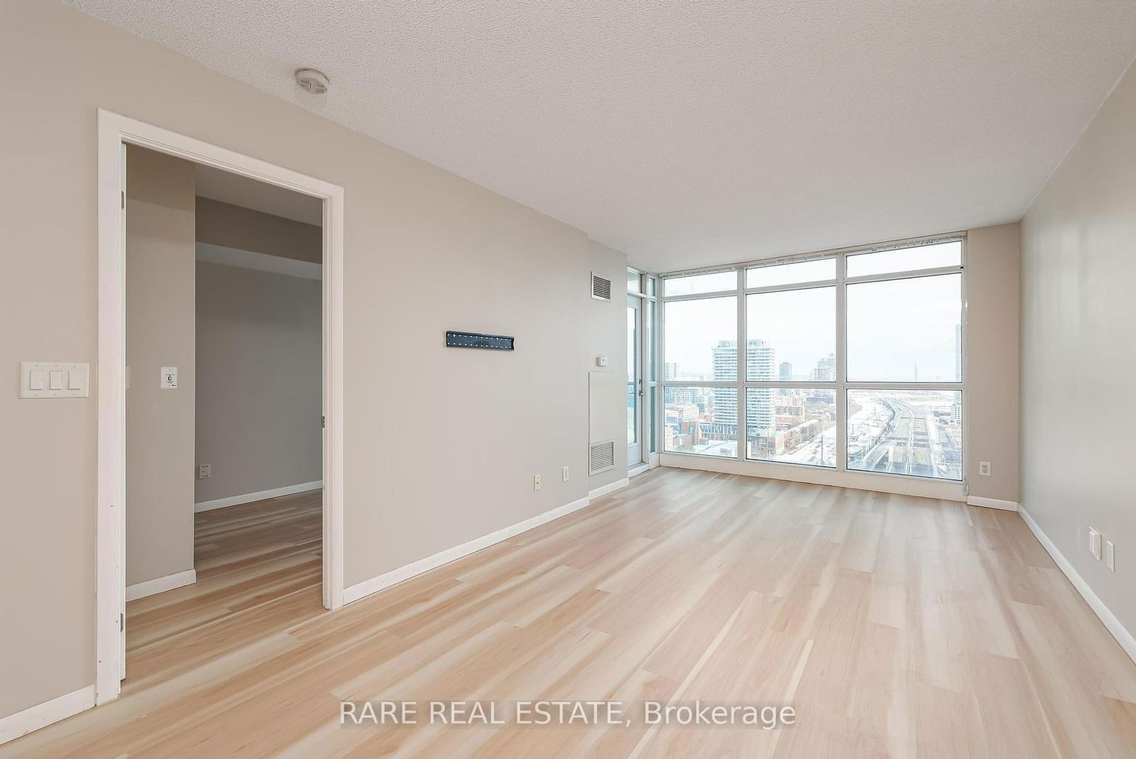 18 Yonge St, unit 2808 for rent