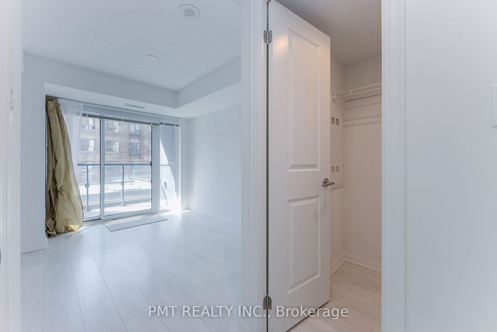 400 Adelaide St E, unit 310 for rent