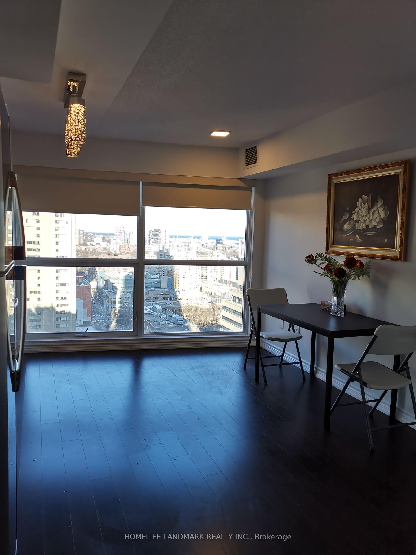 386 Yonge St for rent 