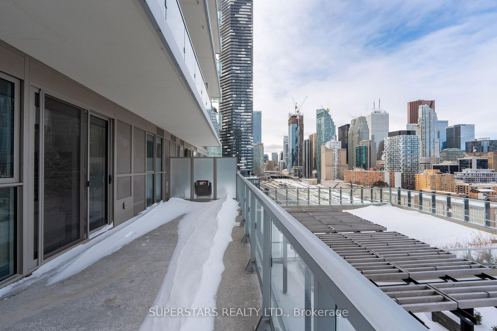 15 Lower Jarvis St, unit 1212 for sale