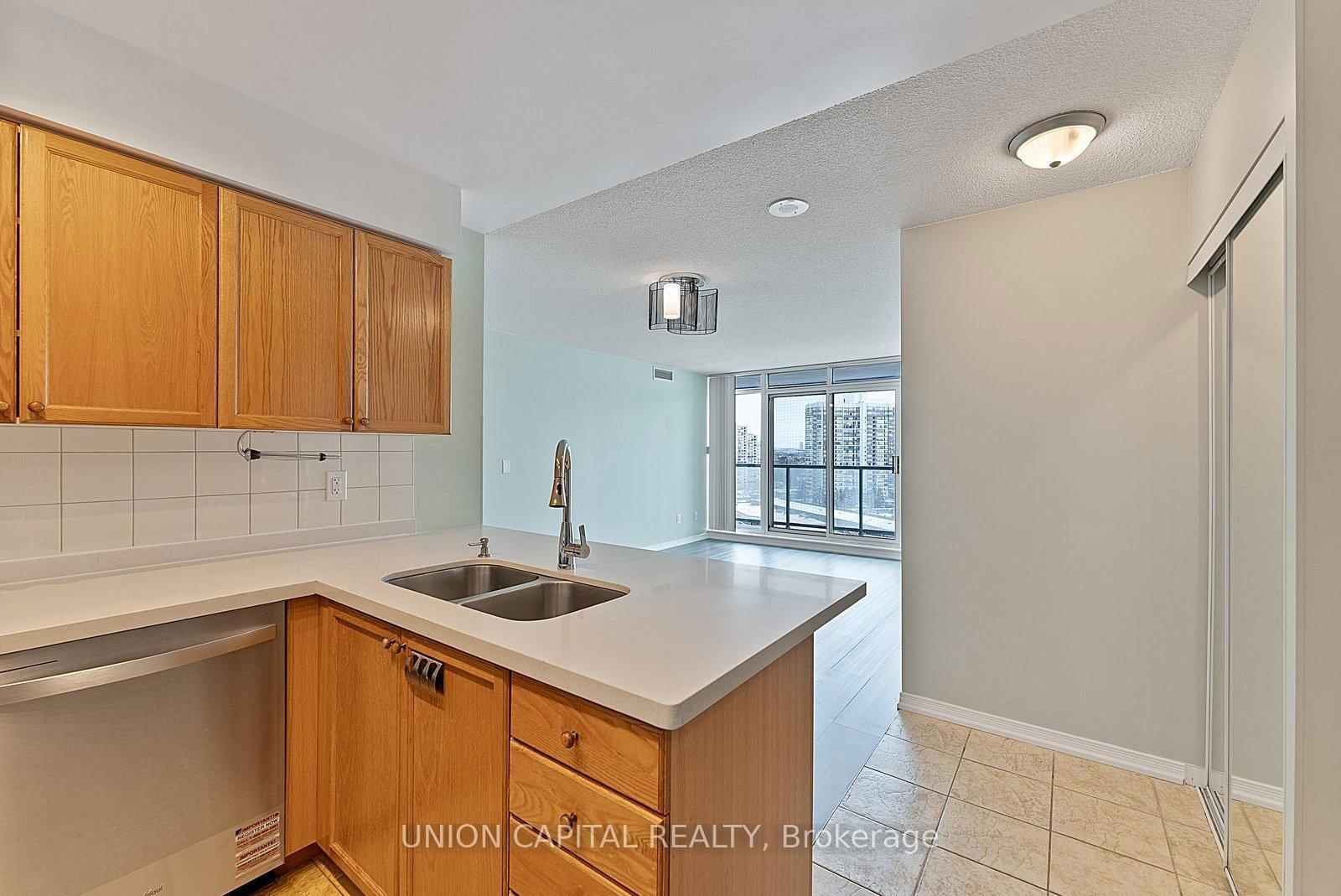 5508 Yonge St, unit 1508 for sale