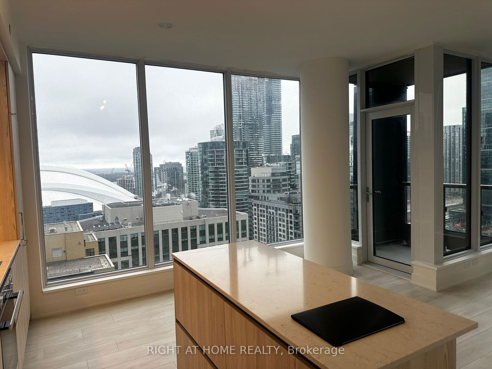 35 Mercer St, unit 2210 for rent