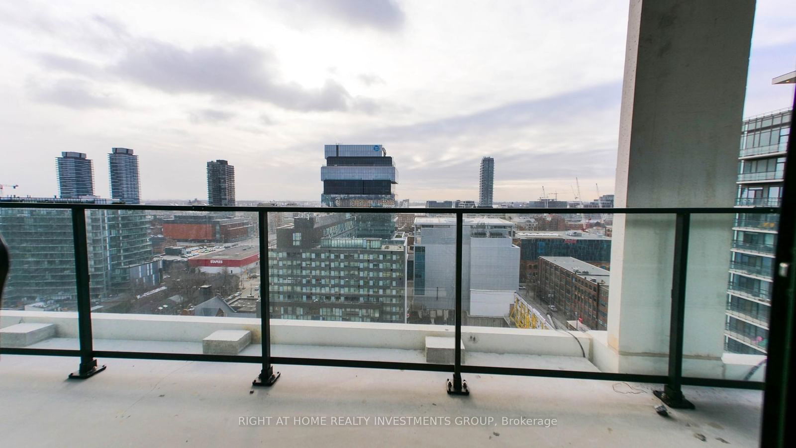 55 Ontario St, unit 1607 for rent