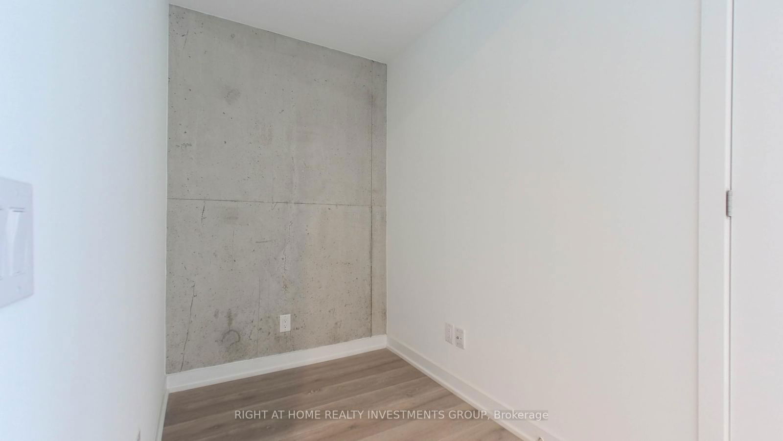 55 Ontario St, unit 1607 for rent