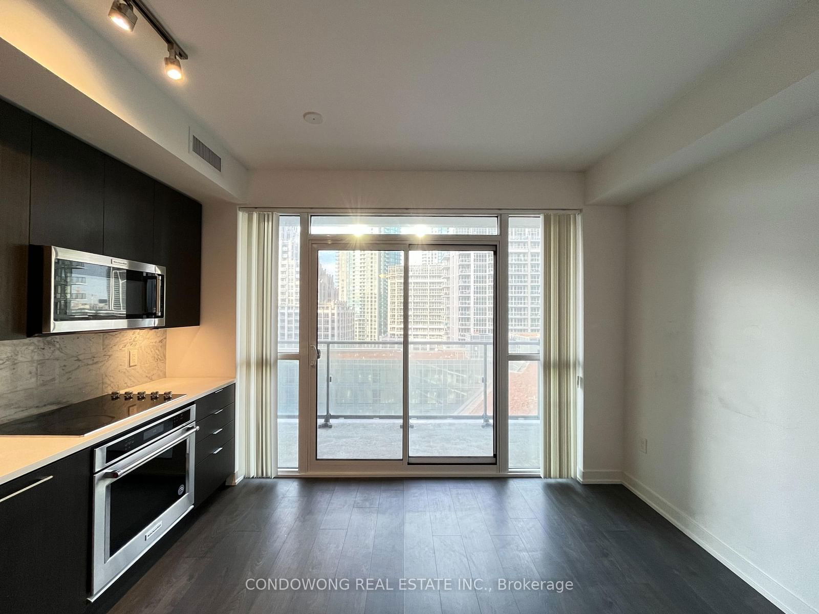 38 Iannuzzi St, unit 1003 for rent