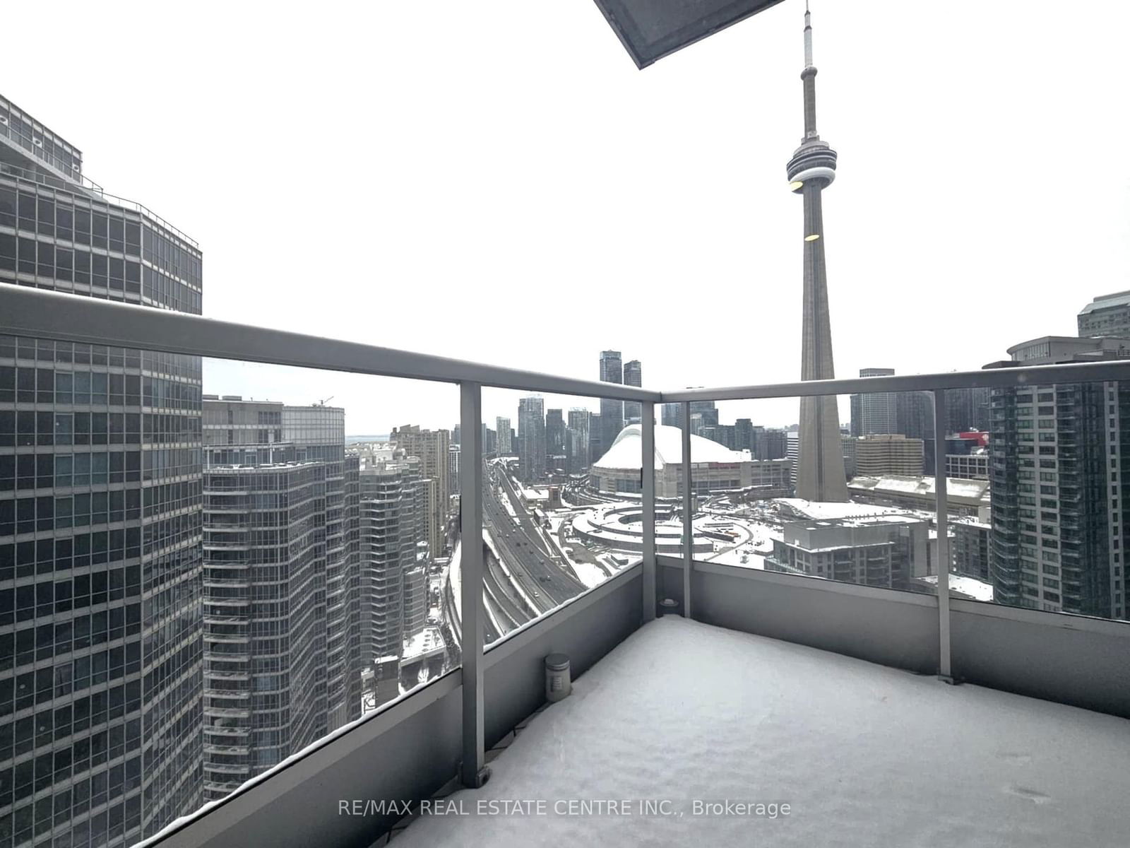 8 York St, unit 3112 for rent