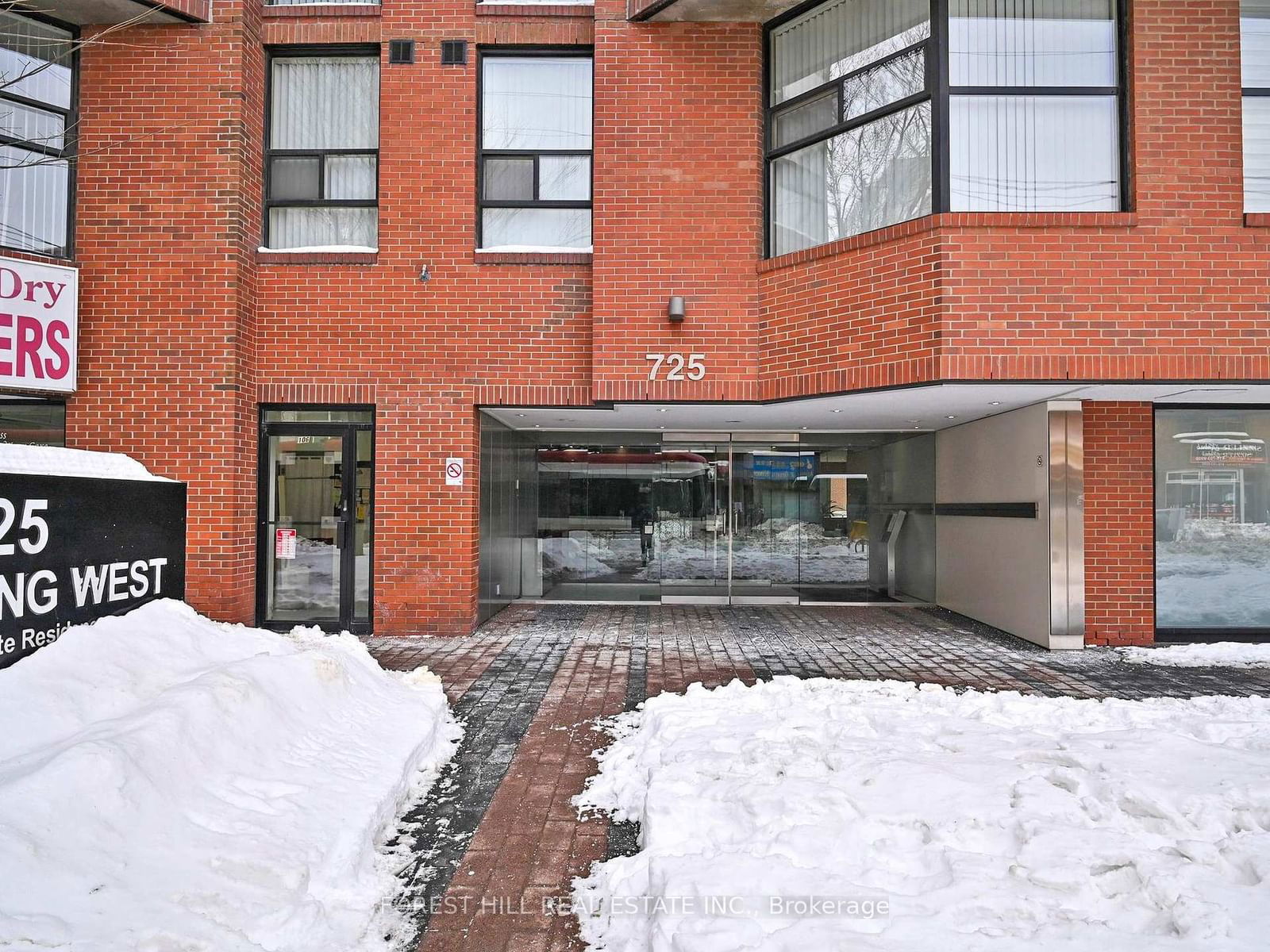 725 King St, unit 901 for sale