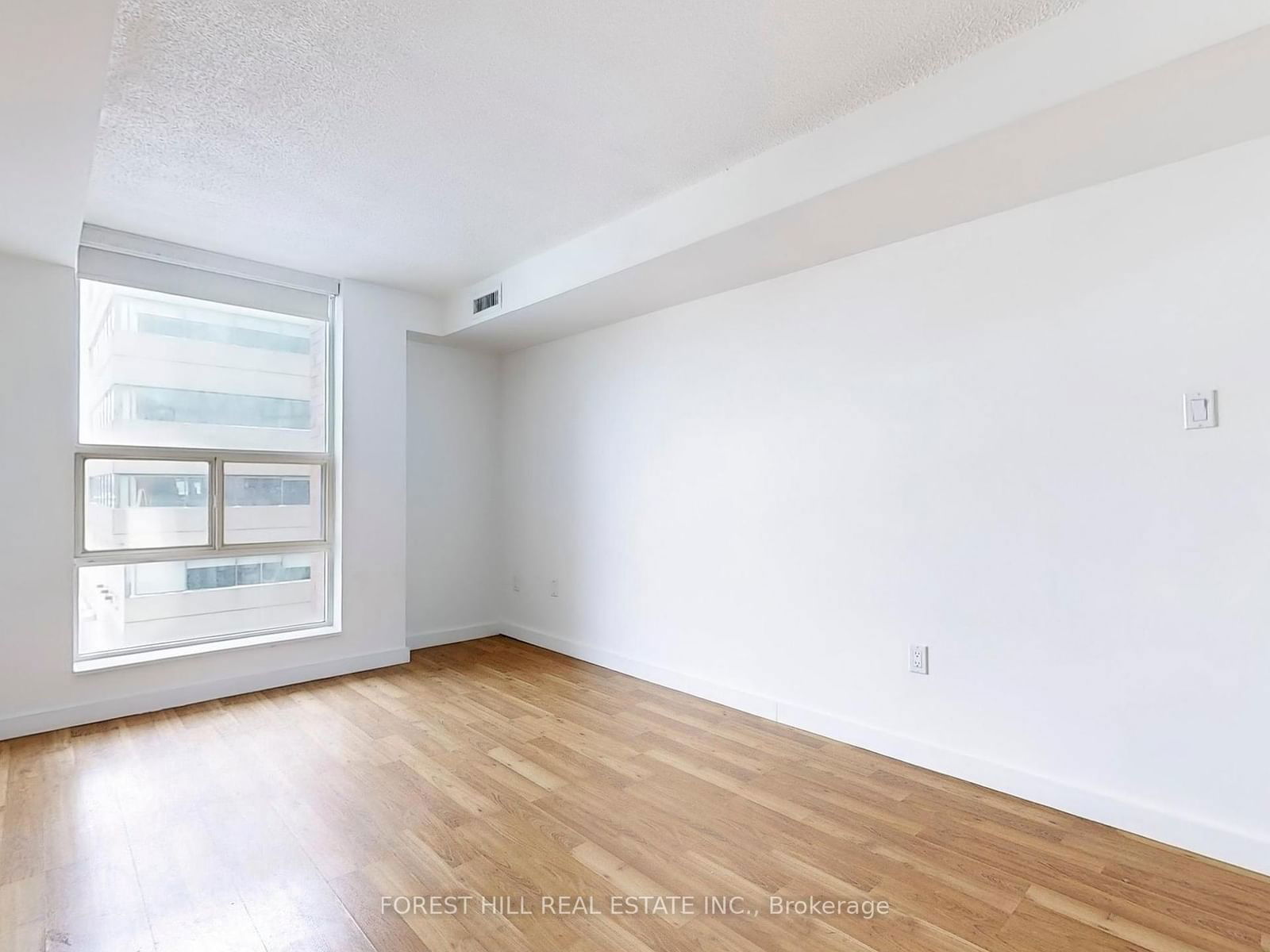 725 King St, unit 901 for sale