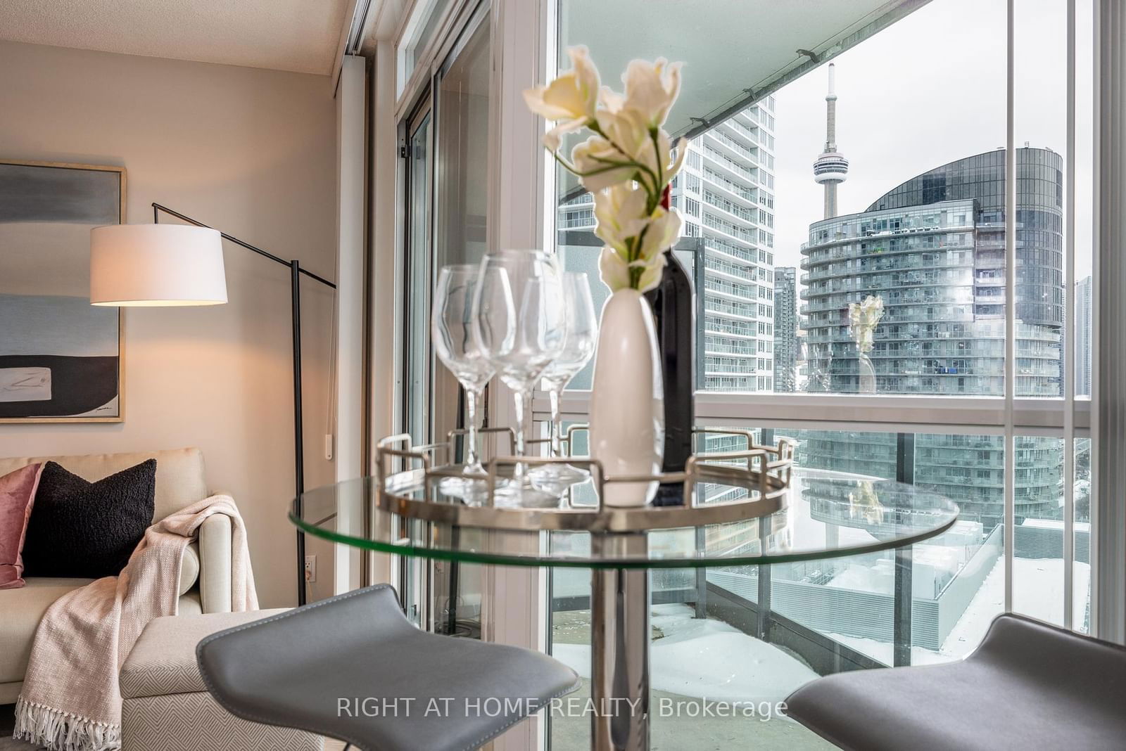 600 Fleet St, unit 2005 for sale