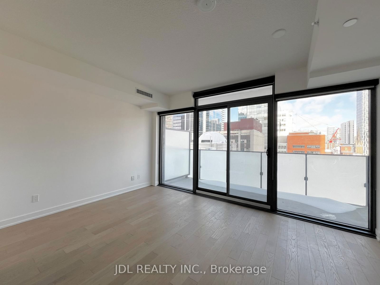 25 Richmond St E, unit 1315 for sale