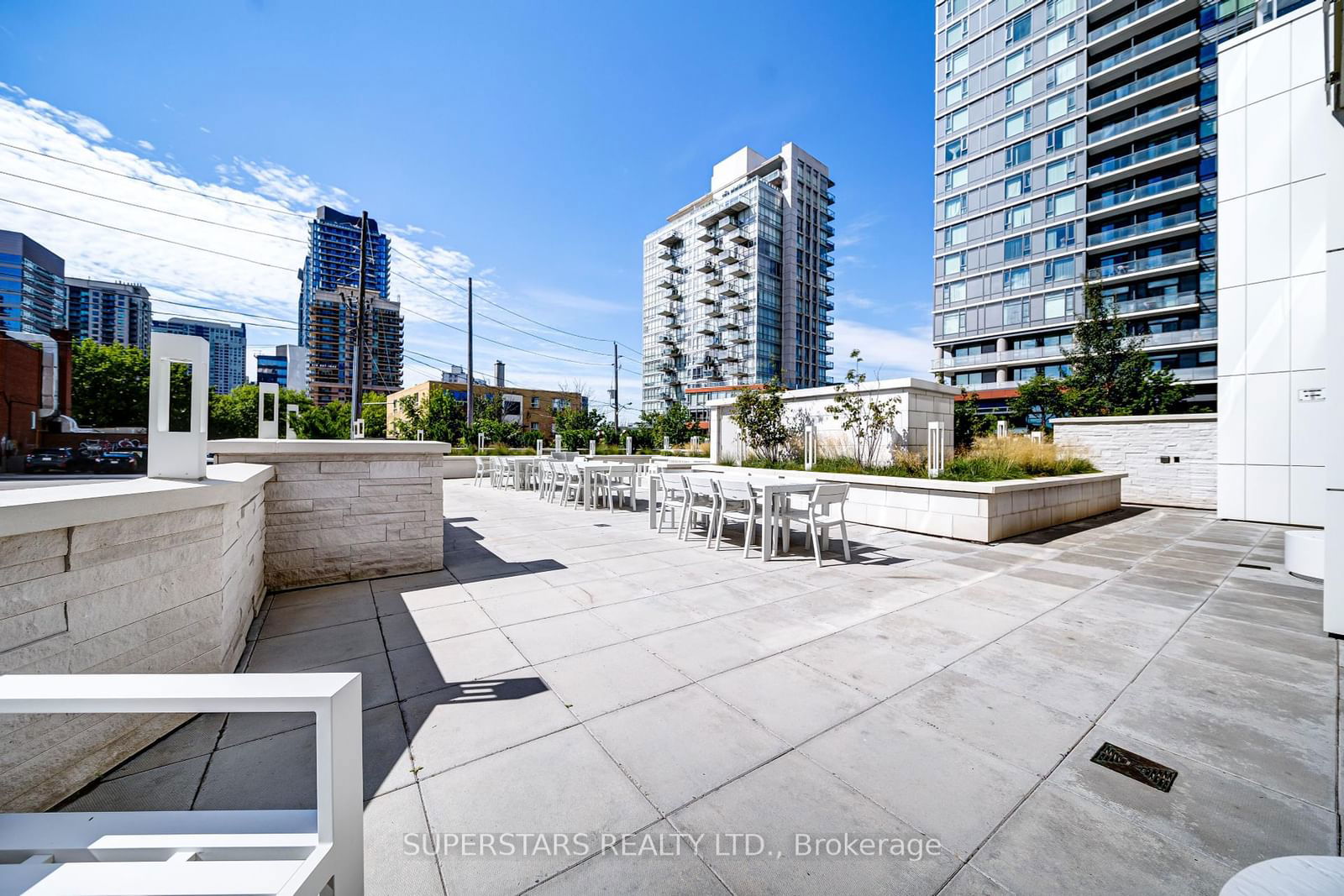 75 Canterbury Pl, unit 2905 for rent