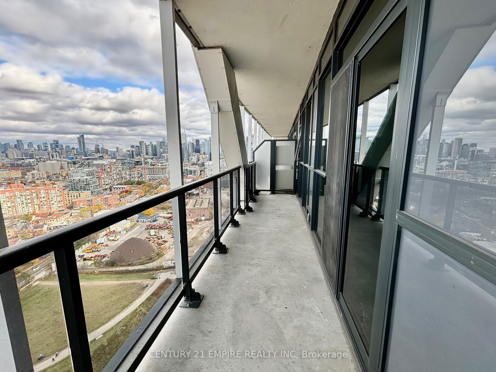 50 Ordnance St, unit 2607 for rent