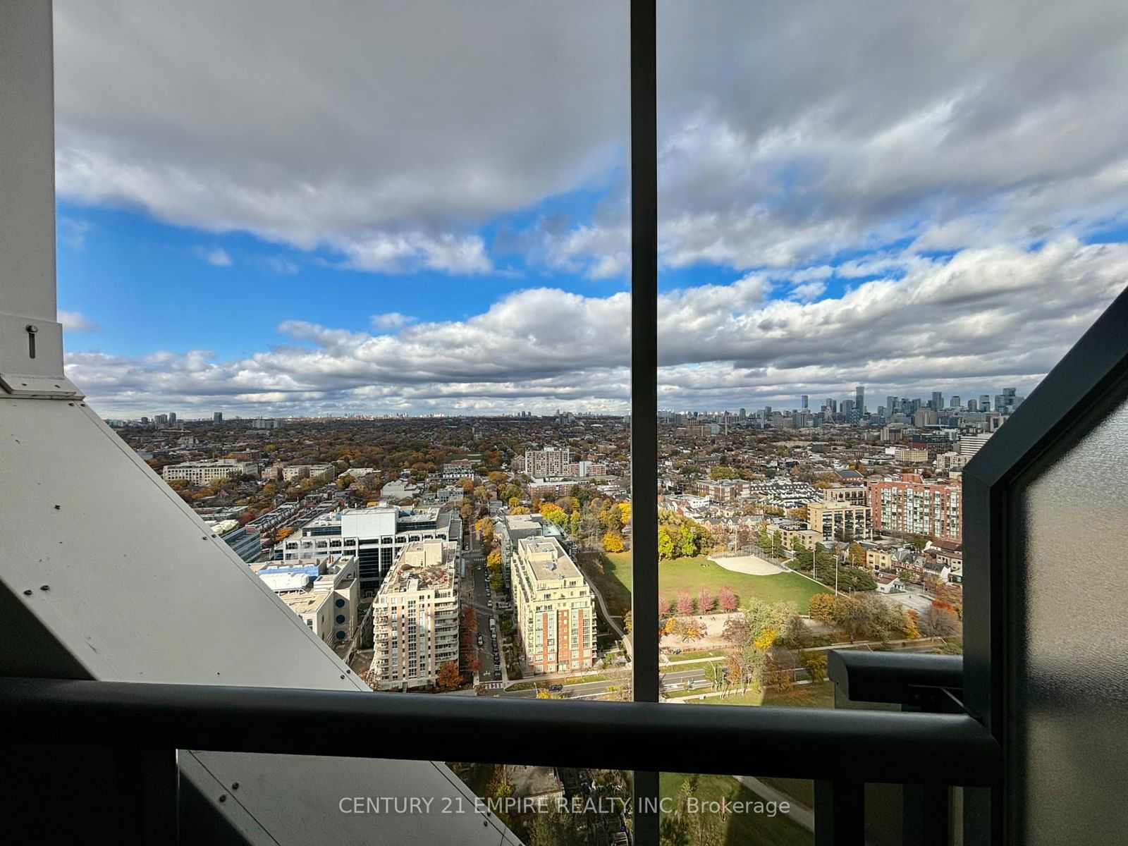 50 Ordnance St, unit 2607 for rent