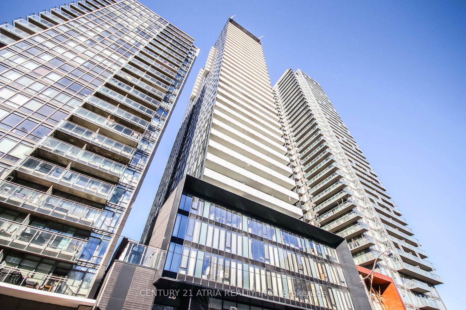 28 Wellesley St E, unit 1510 for sale