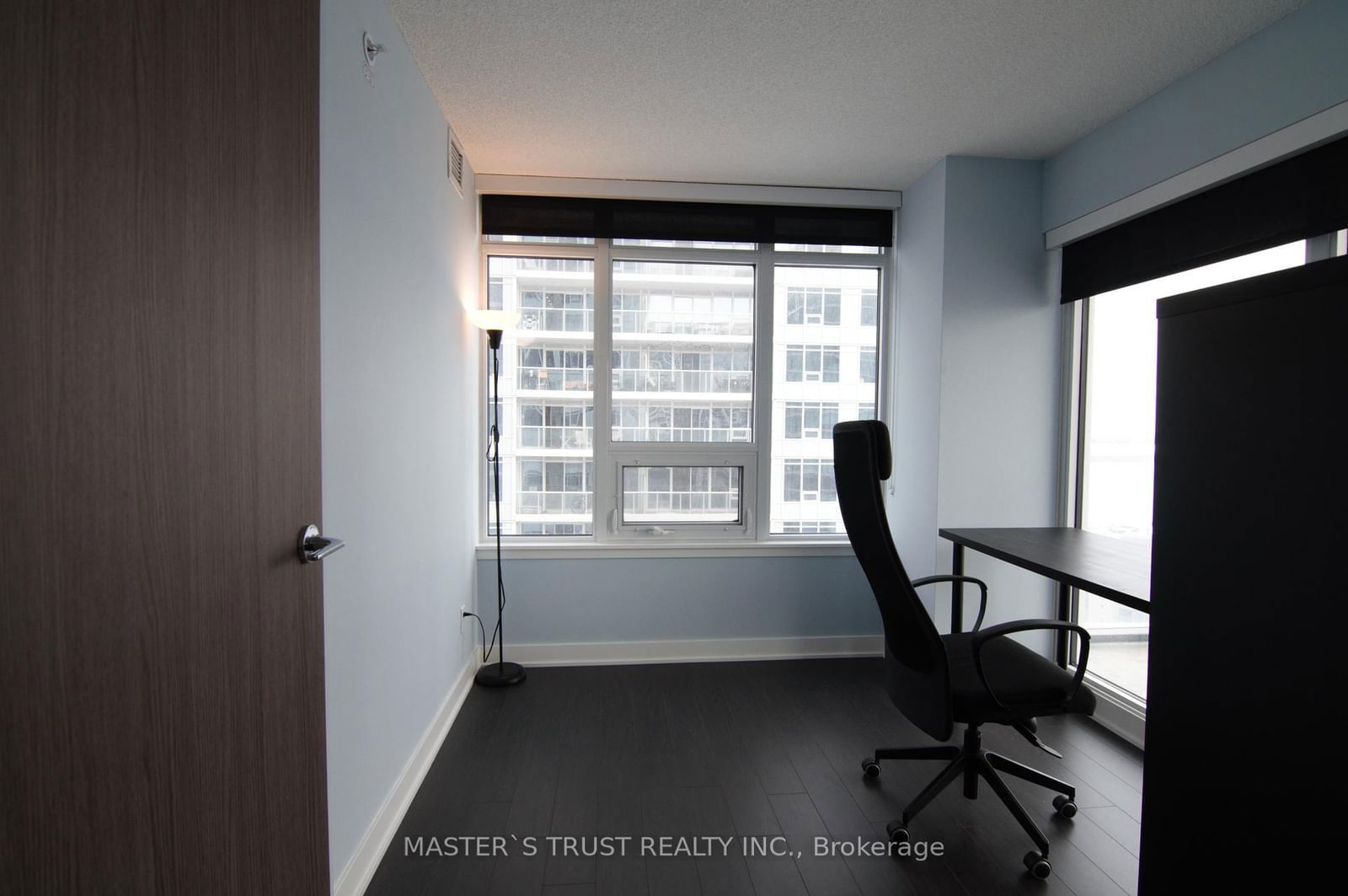 19 Bathurst St, unit 2211 for rent