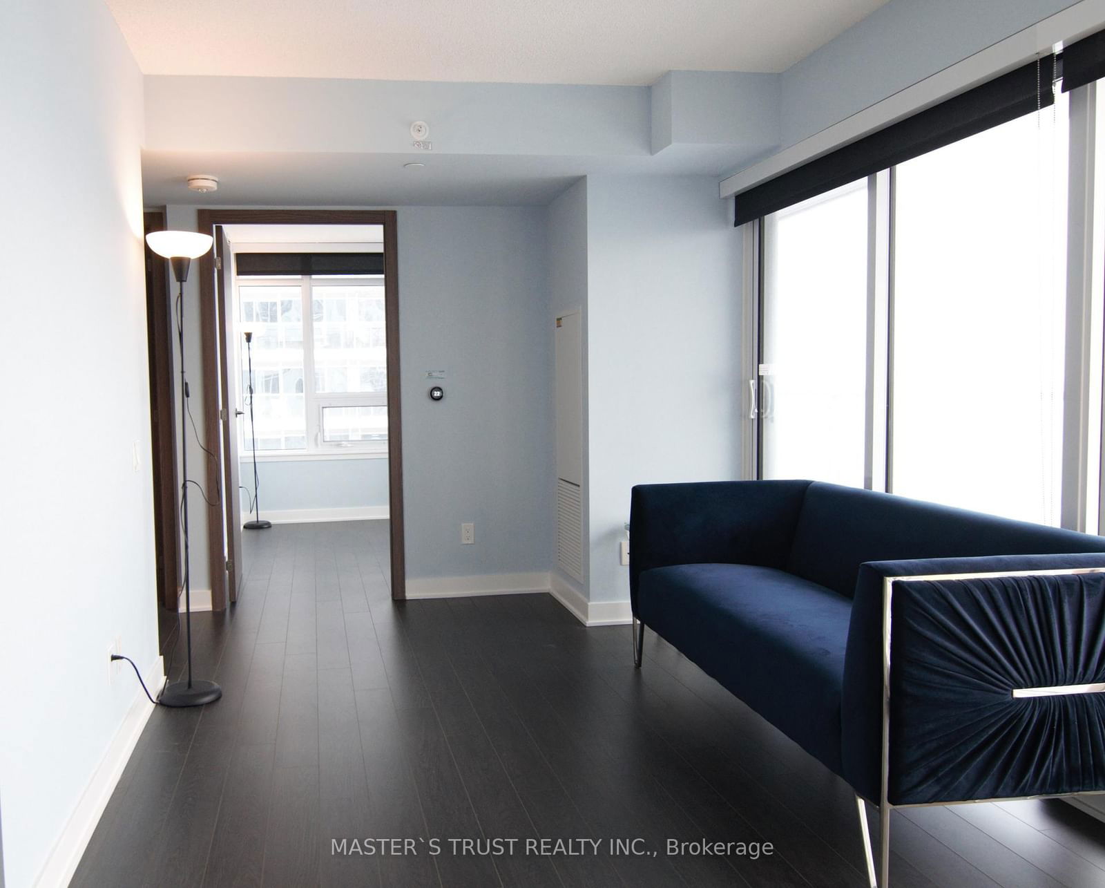 19 Bathurst St, unit 2211 for rent