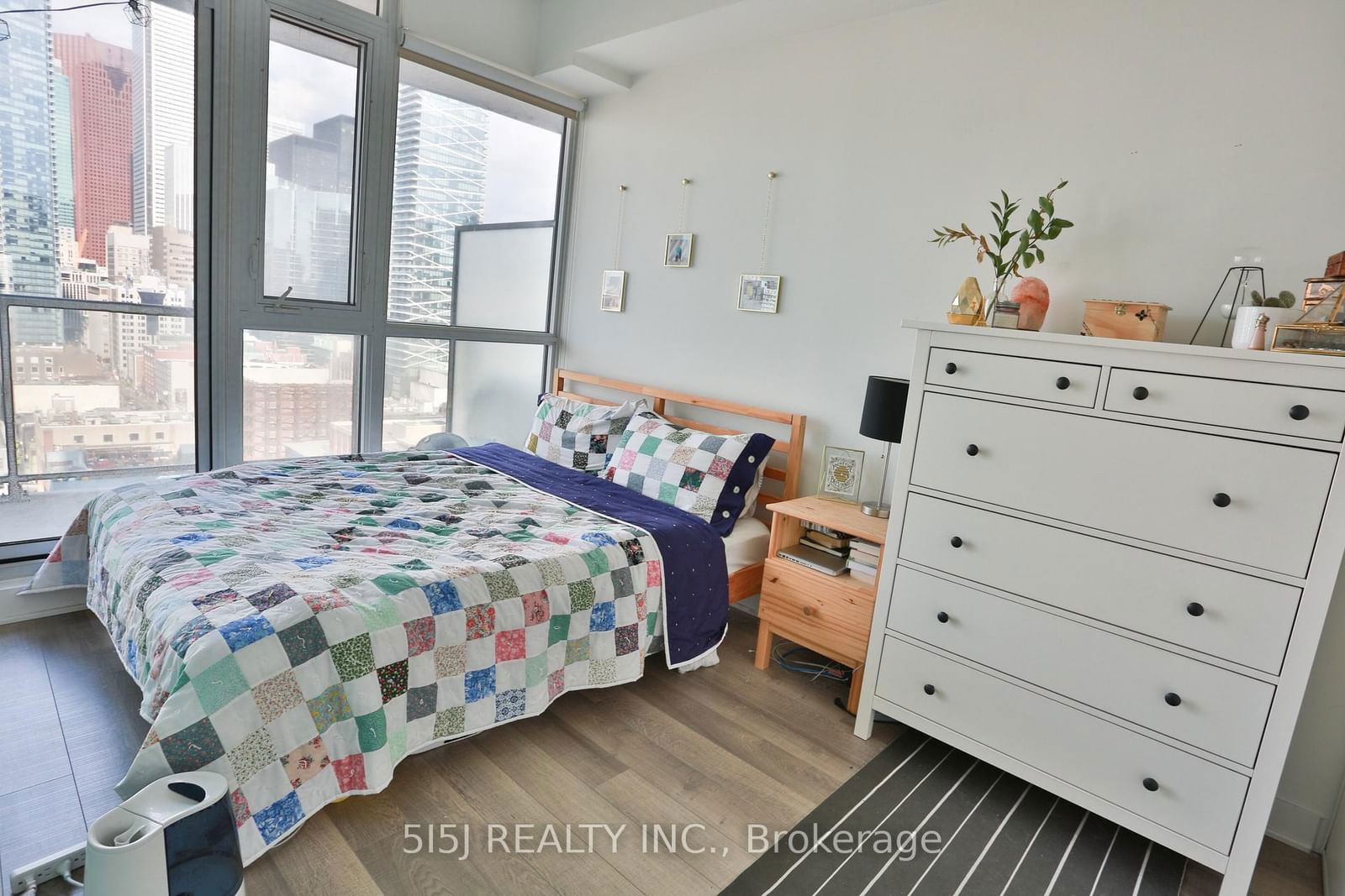 290 Adelaide St W, unit 1506 for rent