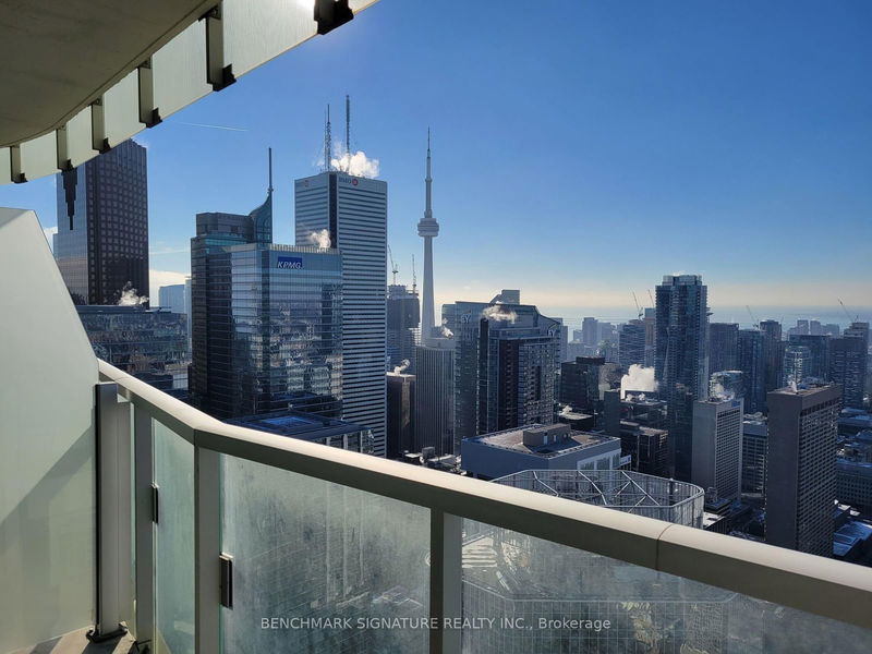 197 Yonge St, unit 5810 for rent