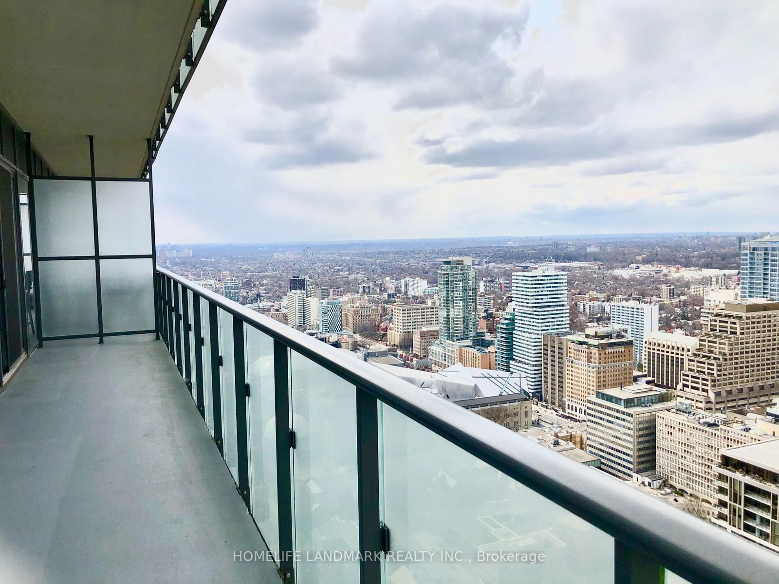 65 St Mary St, unit 4307 for rent