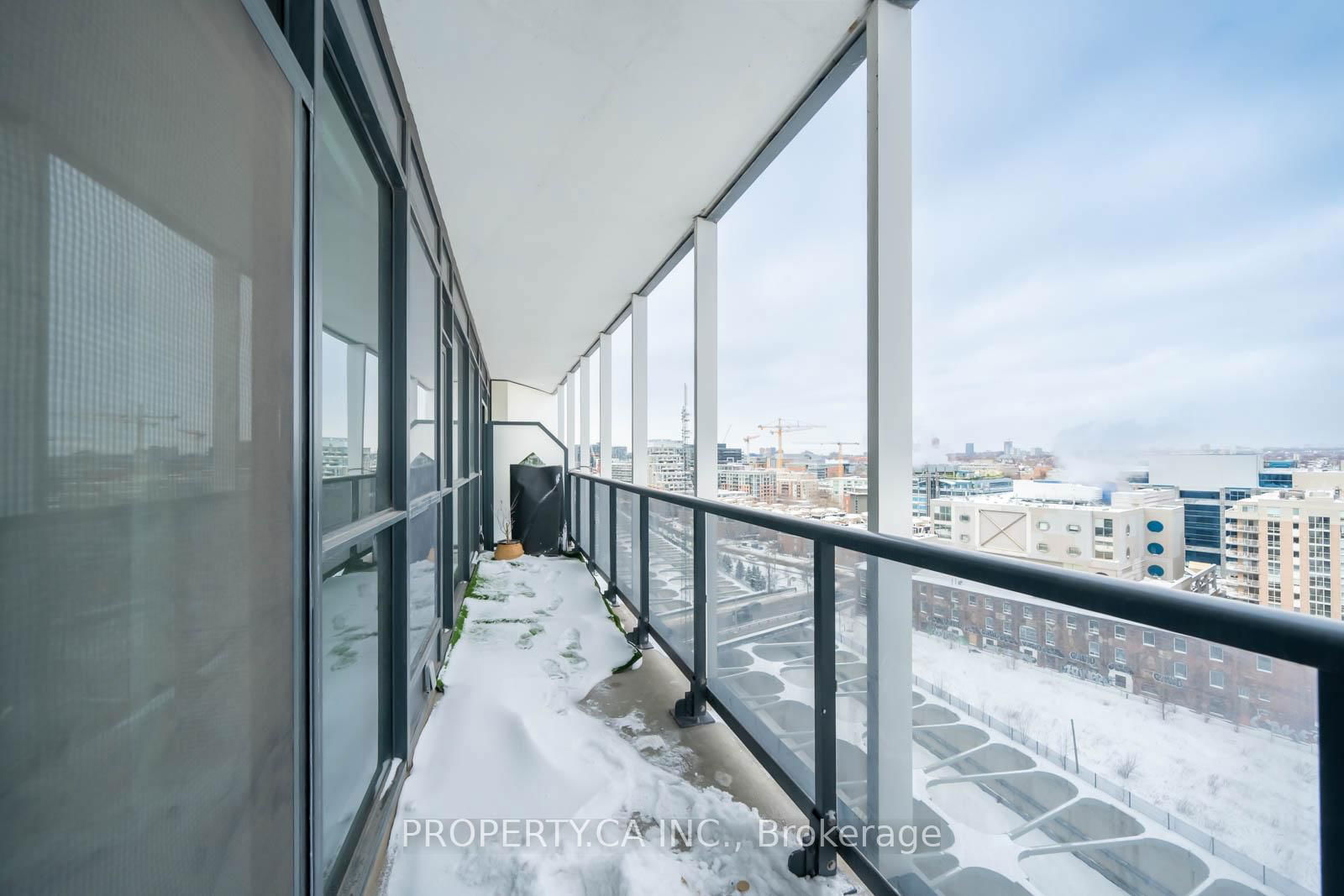 50 Ordnance St, unit 1206 for sale