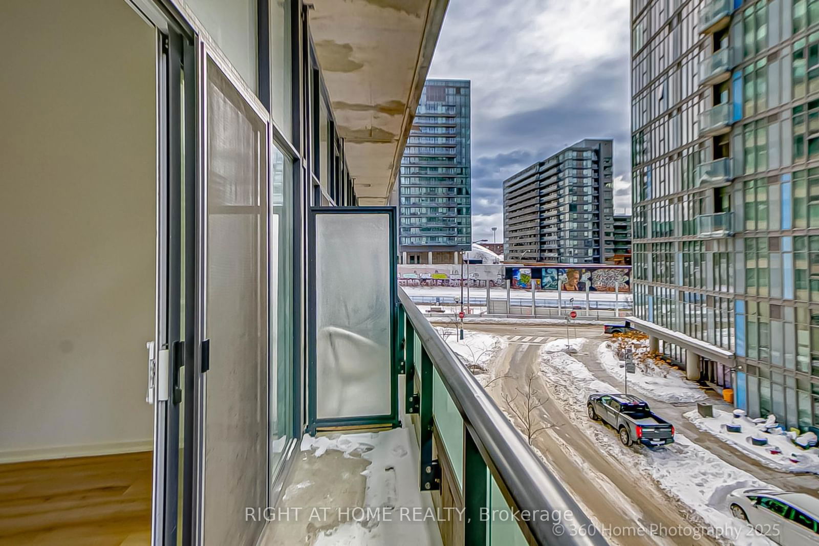 36 Lisgar St, unit 306 for sale