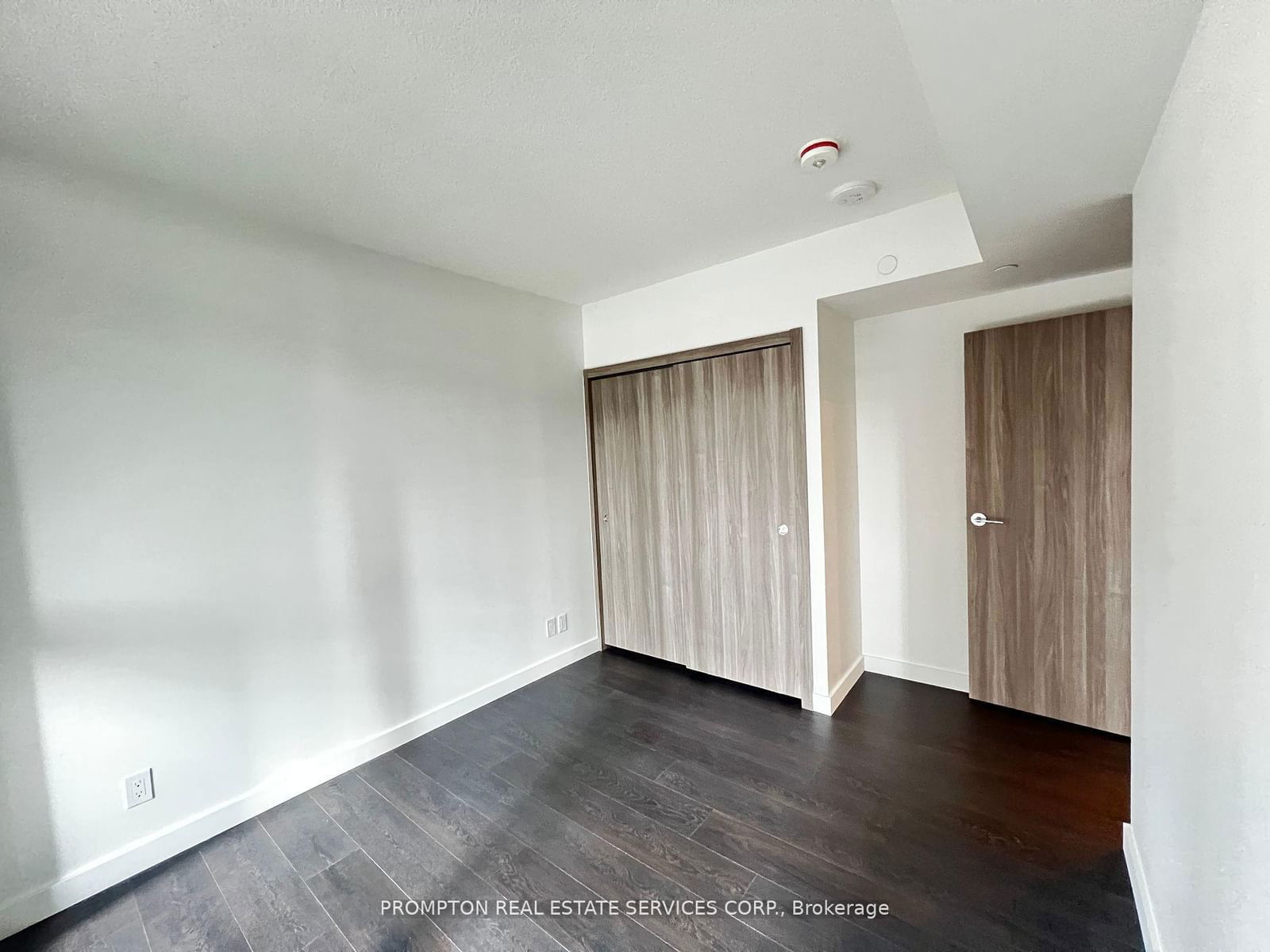 38 Widmer St, unit 906 for rent