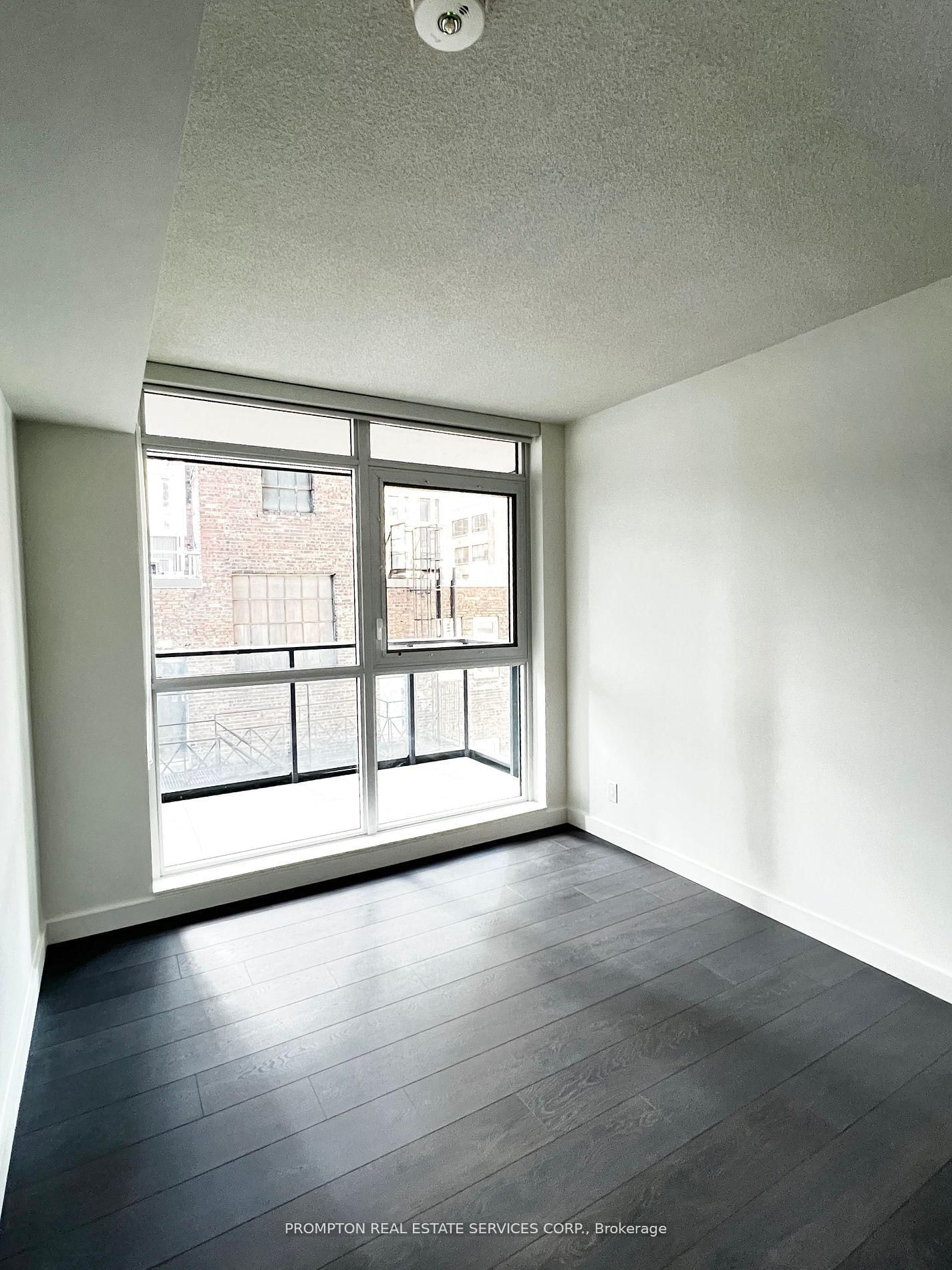 38 Widmer St, unit 906 for rent