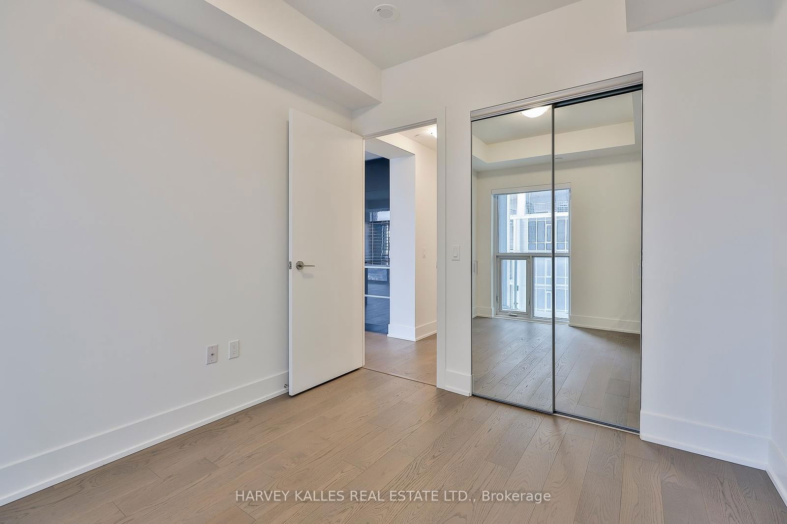 1 Yorkville Ave, unit 4503 for sale