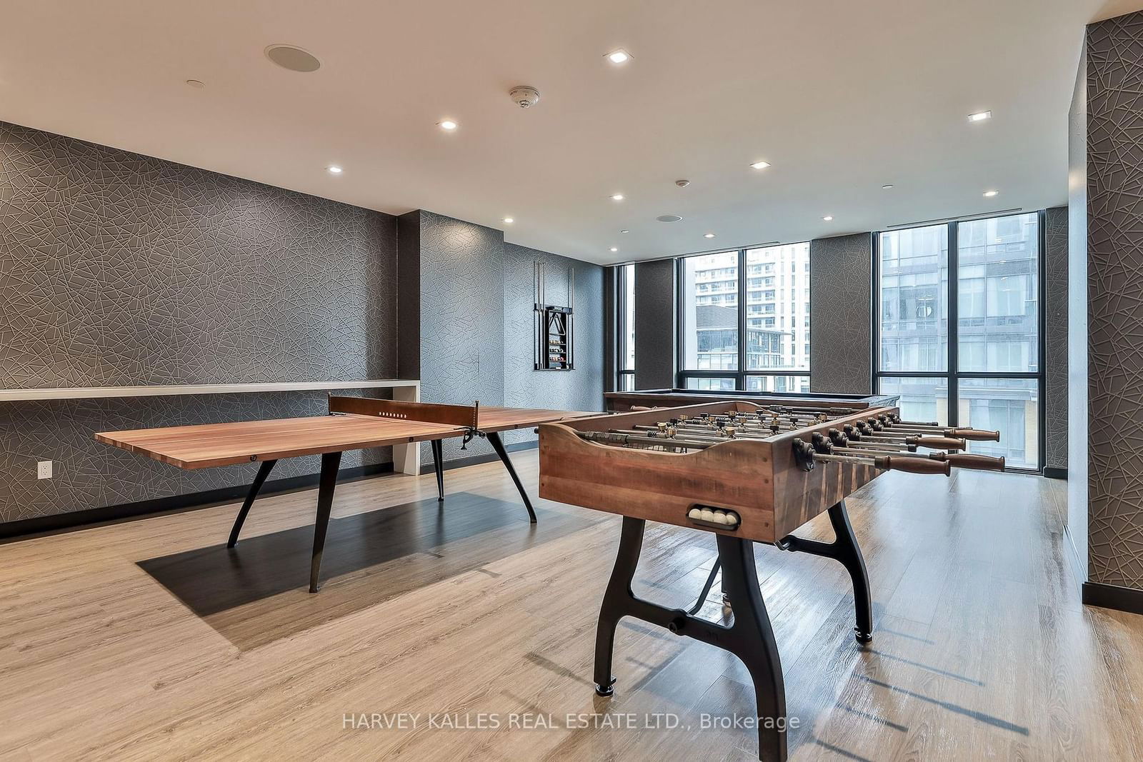 1 Yorkville Ave, unit 4503 for sale